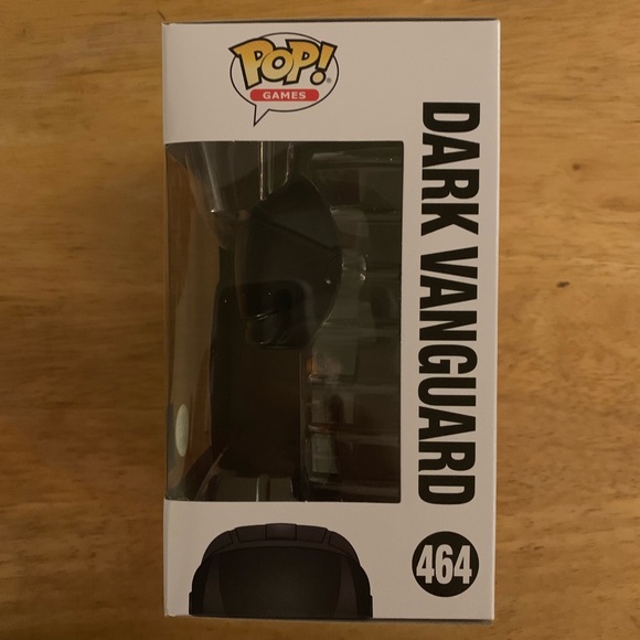 Funko Pop Fortnite Dark Vanguard(Glow in the Dark) - Picture 4 of 8